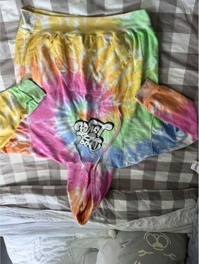 Womens Sweatshirt | Colortone | Size Large
